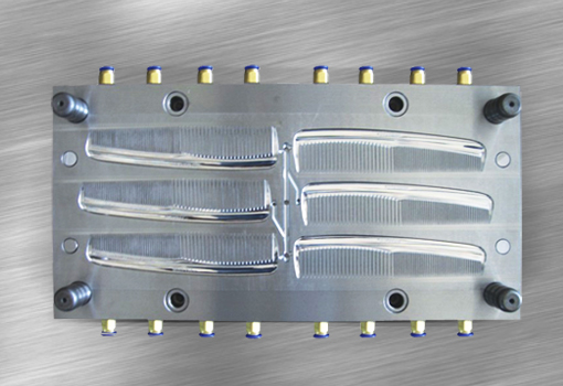 Plastic injection comb mould